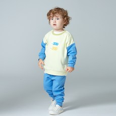 KIDSCOMO 童款貓咪毛毛蟲拼色長袖套裝