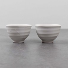 달소금 도자기 소주잔 전통주잔 골뱅이술잔, 크림화이트, 2개