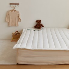 maatila Sleepy Joy 60支精梳棉兒童固定帶薄墊, 白色