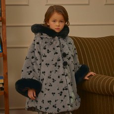 Matilda ny 女童童話櫻桃絲帶連帽大衣