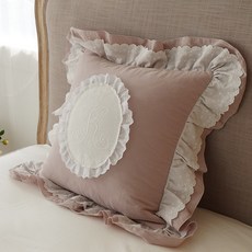 ANDCOTTON 牛奶蕾絲荷葉邊方形抱枕 + 枕芯套組, 迷霧粉