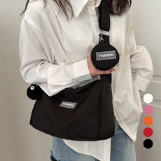 Elsso 簡約時尚Logo重點斜背包, 黑色