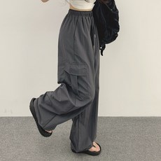 With Huilin 女款 Your Summer 防風工裝運動鬆緊長褲