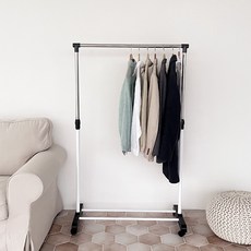 LIVING HAPPY 美德九個簡單的衣架900, 單一顏色