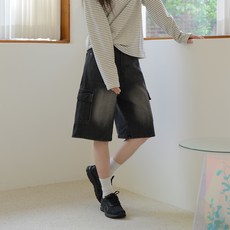 SUBI.JEANS 女款寬版工裝百慕達五分丹寧褲 SP278