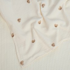 AiRabbit 嬰幼兒用三層純棉四季壓花毯, 熊刺繡