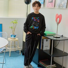 Uravi 兒童普普藝術貓咪長袖大學T滾邊設計束口褲套裝