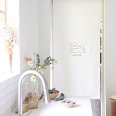 BELLELIFE 幸運刺繡門簾, 白色