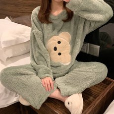 女性大熊冬季超細纖維睡衣套裝
