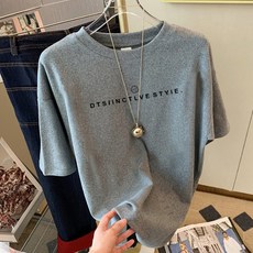 peilit 女款圓領簡約字母點綴短袖T恤