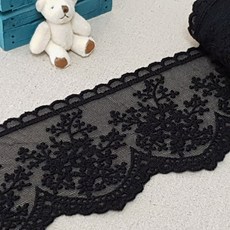 Chouchou Room 網紗蕾絲松樹 180cm, 1個, 黑色