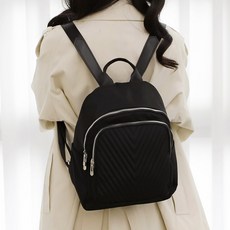 FROMHEAVEN 女款V字菱格紋後背包 P723, 黑色