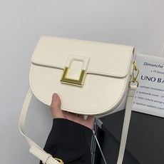 연이랜드 반달 호보 플랩 크로스백