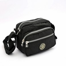 Lulubag 露露包 蘋果肩背斜背包, 黑色(包包)隨機出貨(配件)