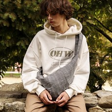 WHO.DINGS 印花文字帽T