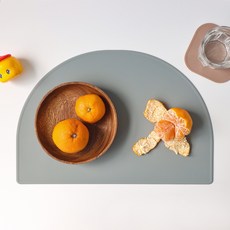 ade.l 纖薄拱形矽膠餐墊, 寬 386mm x 長 268mm x 厚度 1.8mm, 淺灰色, 1個