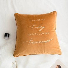 Moment絲絨字樣靠枕 CJ-MA51, 混色