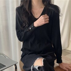 PEONIST 女款V領袖口鈕扣寬鬆版型針織衫