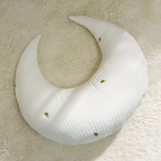 lolbaby 嬰兒絎縫月亮抱枕, 蜜蜂白