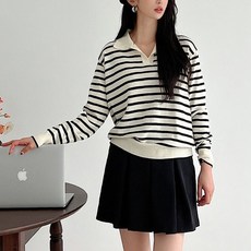Tteugaejin 女款條紋V領Liz翻領針織衫
