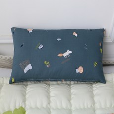 BEAUTE HOUSE 枕套 藍熊款, 綠色森林鄉村款
