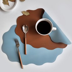 ade.l 波浪皮革餐墊, 430 x 300 mm, 駝色 + 天空藍, 2個