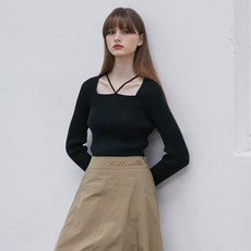 EGOIST 女款綁帶設計修身套頭衫 EQ3BO804