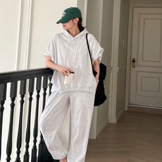 NANING9 女款Nonaph連帽背心長褲套裝