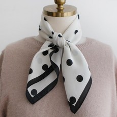 Vavisoo 迷你圓點領巾