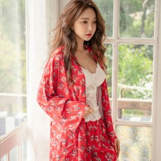 TERAWOOD 女款花朵絲滑五分口袋褲