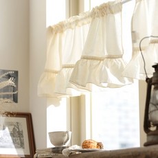 荷葉邊短窗簾, 自然風