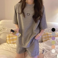 Elsso 多色日常笑臉情侶睡衣短袖+短褲套裝