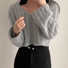 Lalatina 女款 Lufel 短版短版V領寬鬆版型毛衣