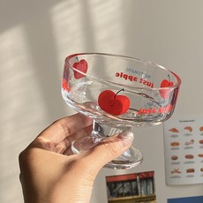 Parajuni 小蘋果和番茄高腳優格冰淇淋甜點杯, 蘋果, 1個