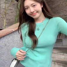 PEONIST 女款曼波風圓領修身長袖針織衫