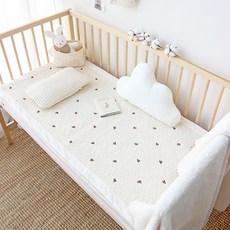 헬로미니미 신생아 누빔 침대패드, 체리 자수, 1개