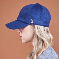 VARZAR 鉚釘Logo羊毛寬版棒球帽