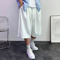 CONFIAR 男士舒適雙褶百慕達短褲 TC9533