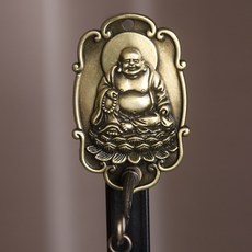 Kuching island. 招財風鈴, 5 達摩