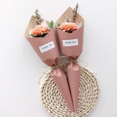 一朵康乃馨乾花2p, 桃子（康乃馨）、粉色（包裝紙）