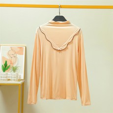 微高領線條造型長袖上衣