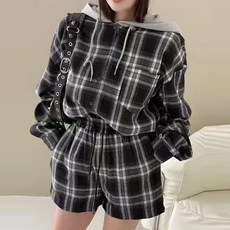 MEICHEL Bini 復古格紋寬鬆版型連帽上衣 + 短褲套裝 12156
