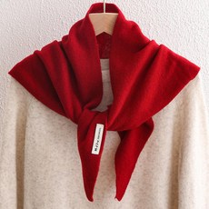 Coco Dream 羊毛針織三角圍巾