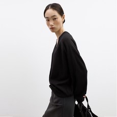 Oui mais non 女款Bailey羊毛V領針織套頭衫