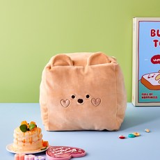 BUTTERSHOP 奶油熊臉頰愛心方塊抱枕, 棕色