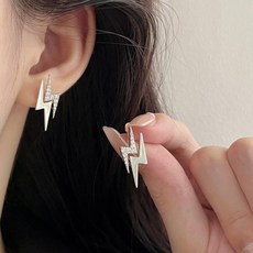 젤루나 더블 레이어 번개 큐빅 귀걸이 P-338