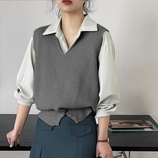 Sunbit 日常休閒鈕扣開衩設計V領針織背心