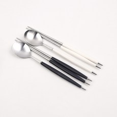 보겐 몽블랑 큐티 커트러리 2인 한식 수저세트, 블랙, 화이트, 1세트, 숟가락 2p + 젓가락 2벌
