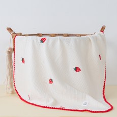 AiRabbit 嬰兒用三層純棉四季楊柳紗布毯, 草莓刺繡