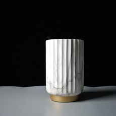 柔和大理石紋點綴花瓶, 單一顏色